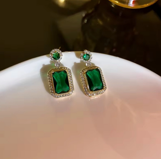 GREEEN EMERLAND PENDANT